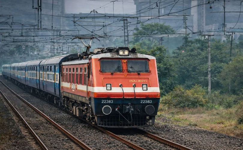  ട്രെയിനുകളിലും സുരക്ഷ ശക്തമാക്കി റെയിൽവേ പോലീസ്  